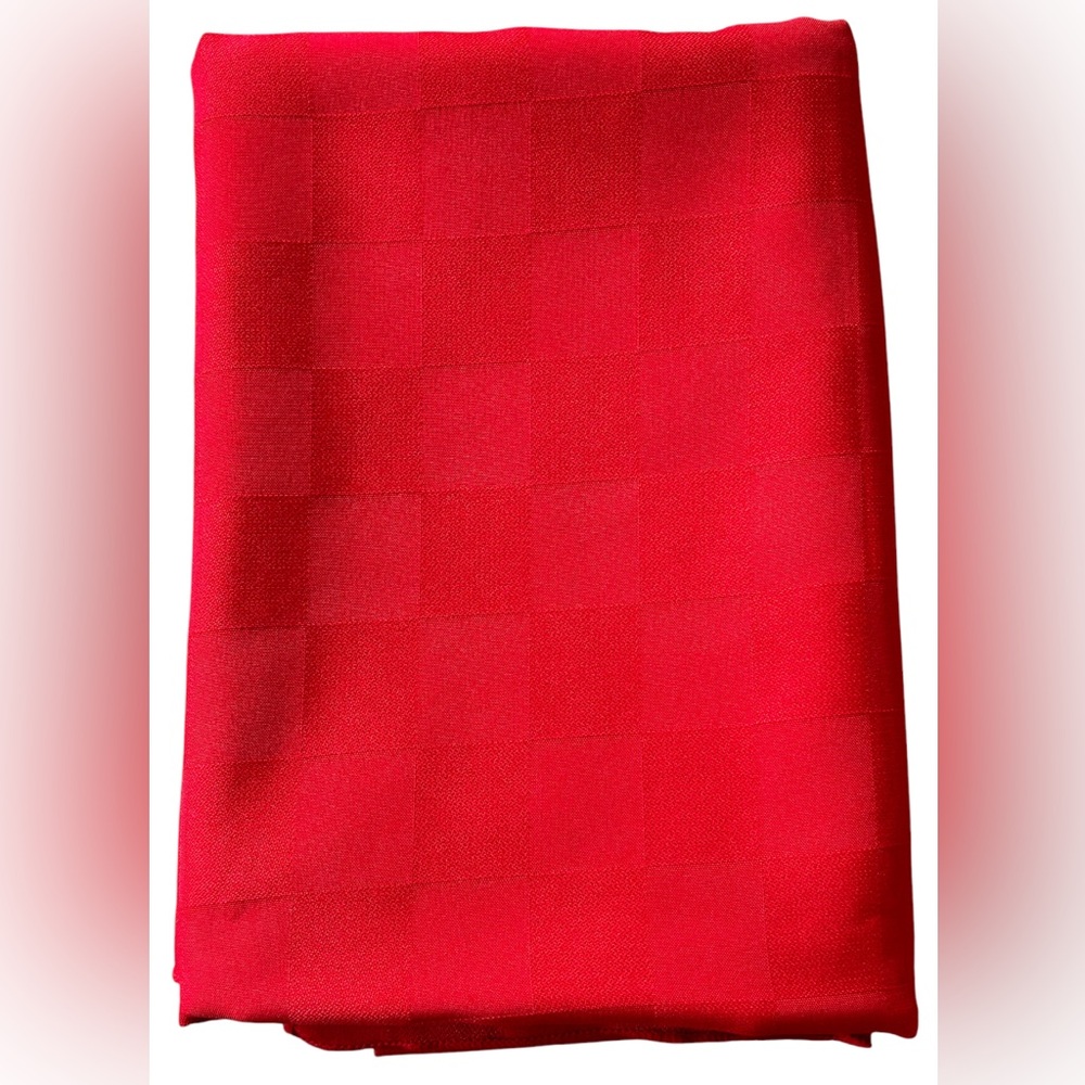 Red Oblong Tablecloth 54” x 72”  Checkered Design Christmas Holiday Tablescape